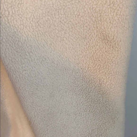 Vintage Patagonia Men’s Cream Crewneck Fleece with Green Trim - Picture 7 of 8